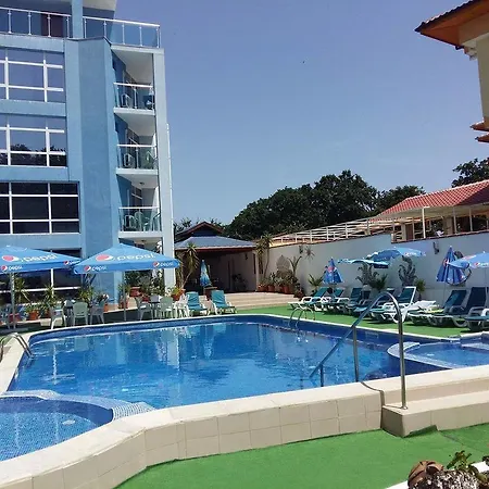 ホテル Palace キテン